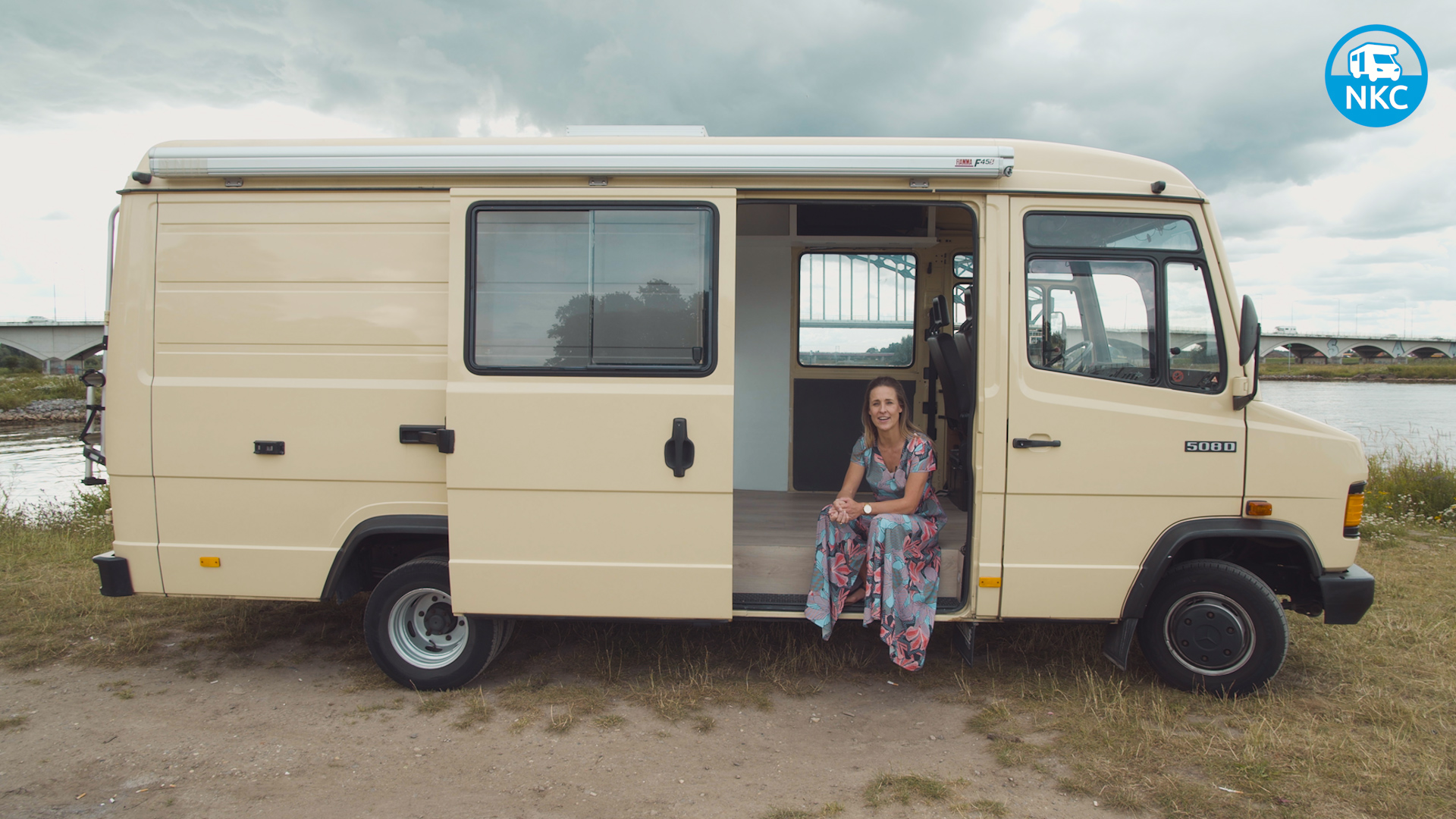 Inge met camperbus
